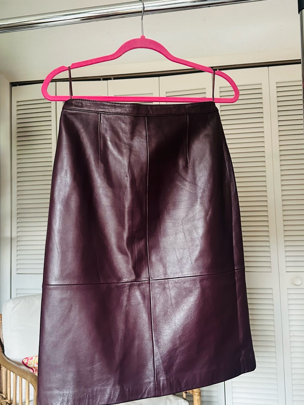 Vintage Leather Pencil Skirt in Plum